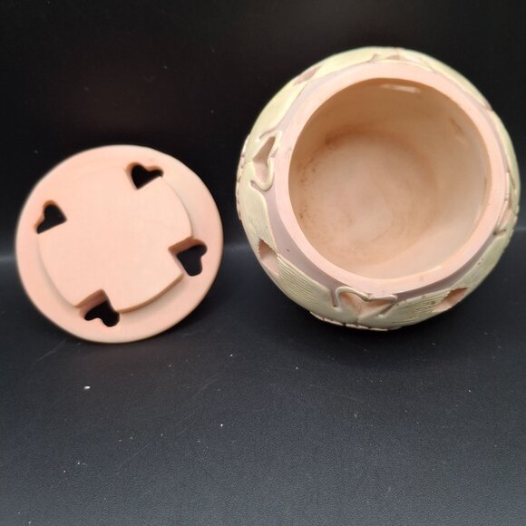 Decorative Stone Potpourri Pot With Ballet Shoes Lid Swan Heart Cutouts - Picture 6 of 7